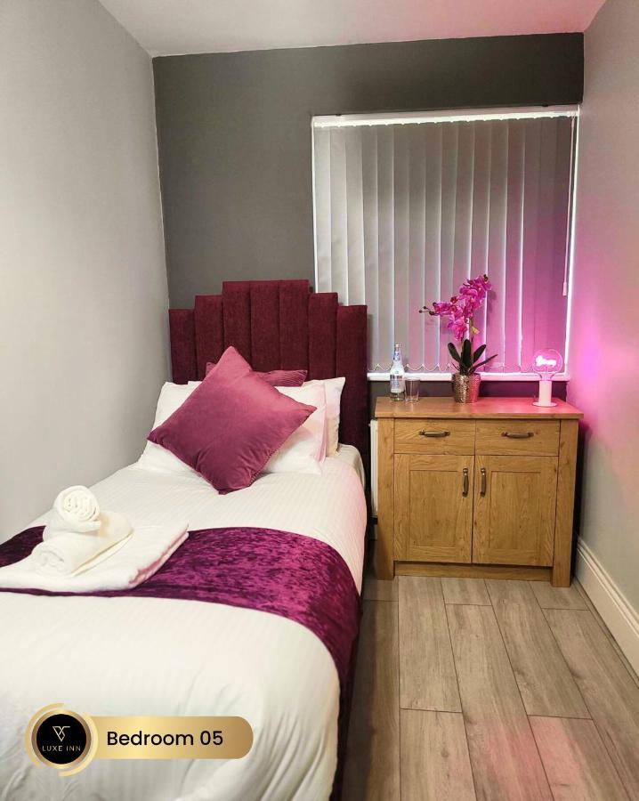 Nr Birmingham City Centre, 5 Bed, Luxe Inn מראה חיצוני תמונה